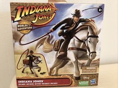 INDIANA JONES WORLDS OF ADVENTURE INDIANA JONES WITH HORSE 2.5″ FIGURES IN HAND