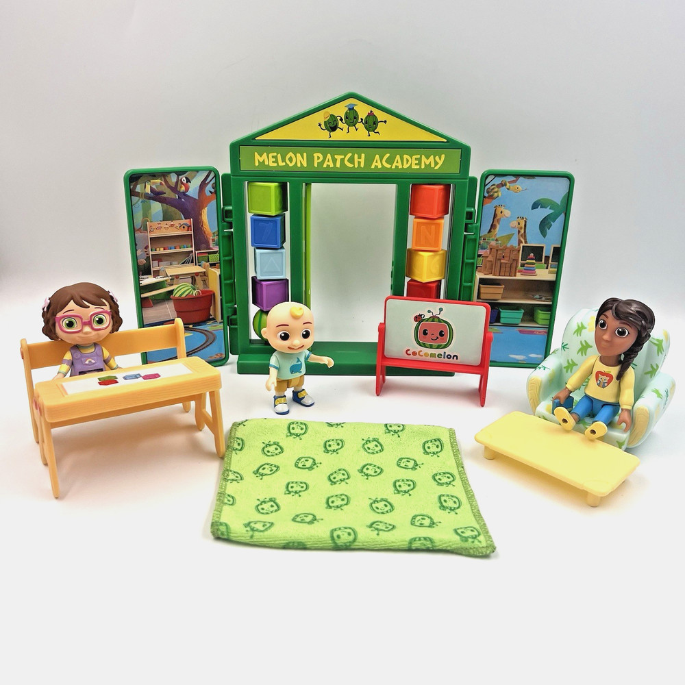 CoComelon School Time Melon Patch Academy Playtime Set furniture figurines