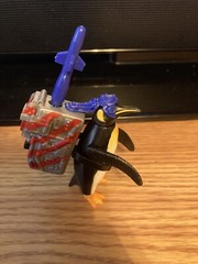 1991 PENGUIN COMMANDO BATMAN BEGINS KENNER 2.5″ ACTION FIGURE DC COMICS
