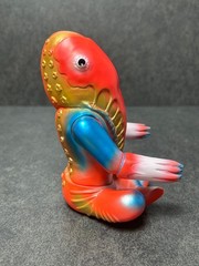 Bullmark Alien Metron with Chabudai Sofubi 5.3″ Soft Vinyl Figure w/ Header