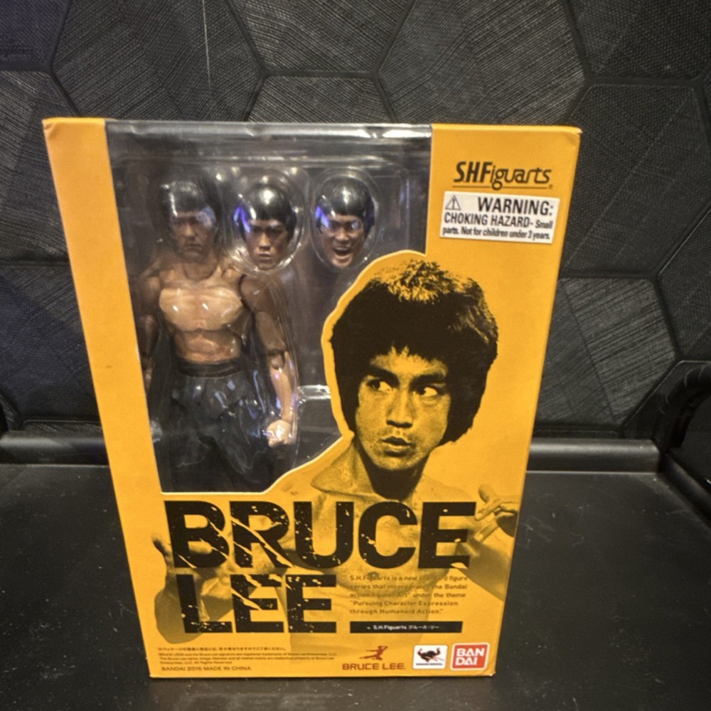Bandai S.H.Figuarts Bruce Lee 1:12 Action Figure Adjustable Alternate Hands