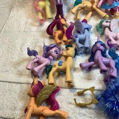Various My Little Pony Toy Figure LOT Vintage & New Generation Over 25 Pony Lot