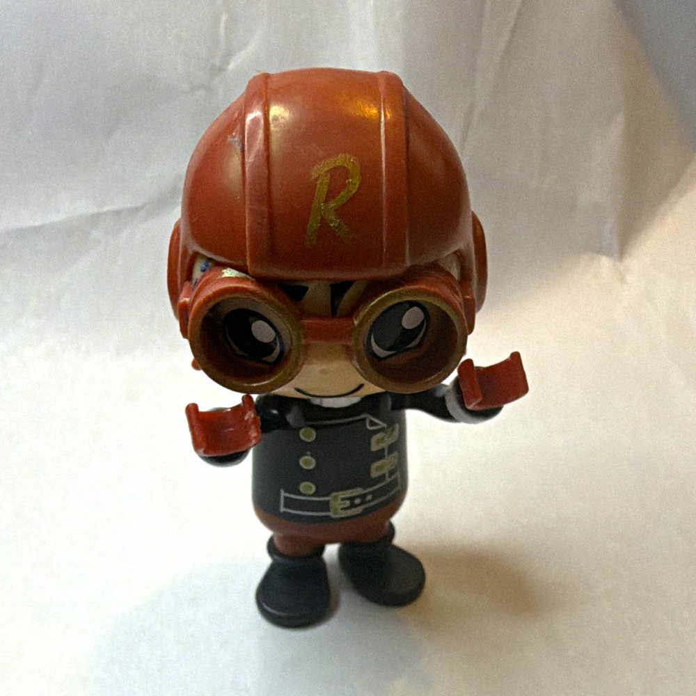 Funko Plastic Figure Red Helmet Goggles Black Uniform, Orange/Gold 2018
