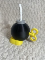 Super Mario Bros. Bob-omb Plastic Figurine Black Yellow White Gray