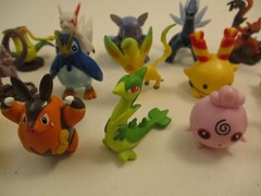Lot 20 Assorted Pokemon Mini Vinyl Plastic Figures Tomy Nintendo Toys