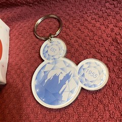DISNEY D23 EXPO exclusive TSUM TSUM figure MICKEY MOUSE VINYL 2015 & Keychain