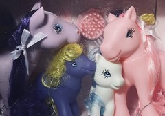 2019 Play Right Wonder Pony Set in light and dark purple, pink & white