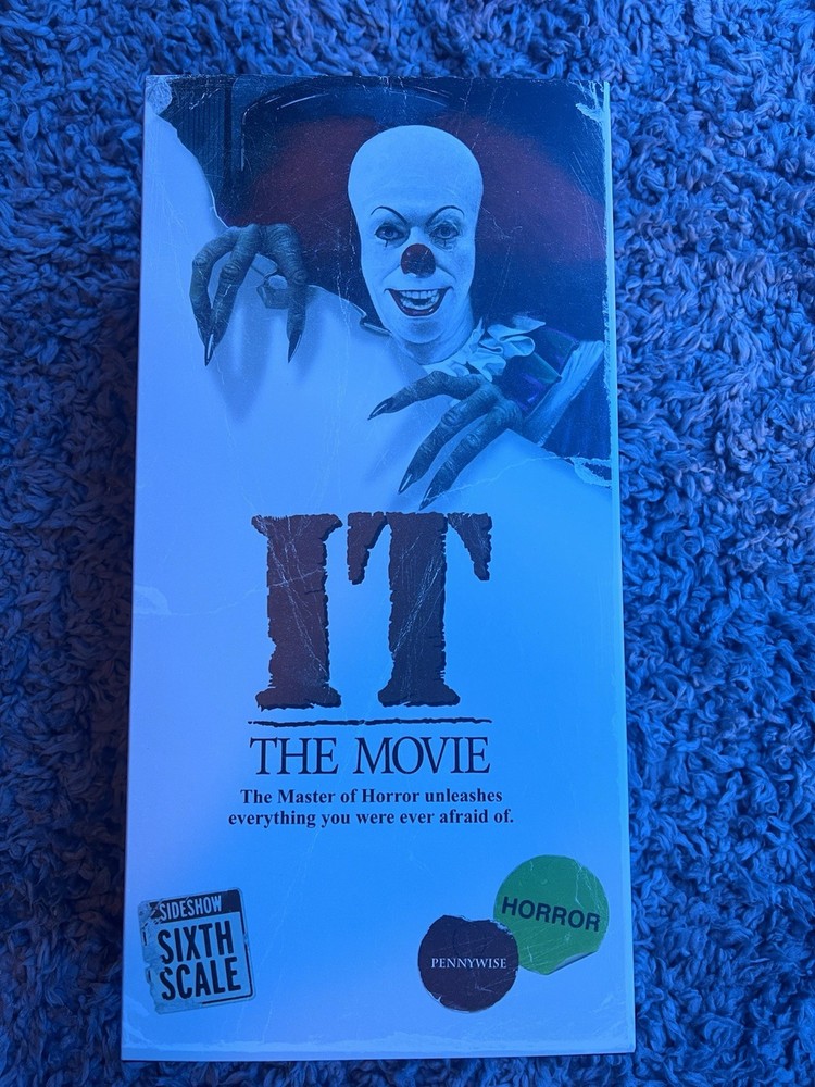 PENNYWISE TIM CURRY IT STEPHEN KING SIDESHOW COLLECTIBLES 1/6