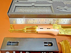 1:2 scale Alloy Army AK-47 Rifle Shell Eject Toy Gun Rose Gold edition AKM Rare