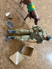 1/6 Scale Female Dragon Model Figure And Dog Medic