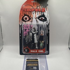 TERRIFIER 2 🔥 AMELIE McLAIN ~ PALE GIRL 🔥 Signed JSA/CGC Mint On Card