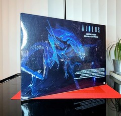 Aliens Xenomorph Alien Queen Ultra Deluxe Quarter Scale Action Figure