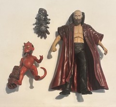 Mezco Toyz Hellboy – Rasputin with Kid Hellboy 7” Loose Figures