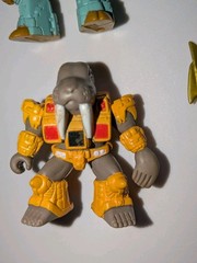 Battle Beasts 4 Complete Figures Lot #23 Horse #33 Moose #34 Chameleon 37 Walrus