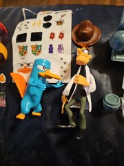Jakks Pacific Phineas And Ferb Hovercraft 2010- READ