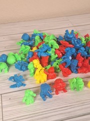 100 Garbage Pail Kids Topps Micro Figures Lot Minikins Yellow Green Red Blue