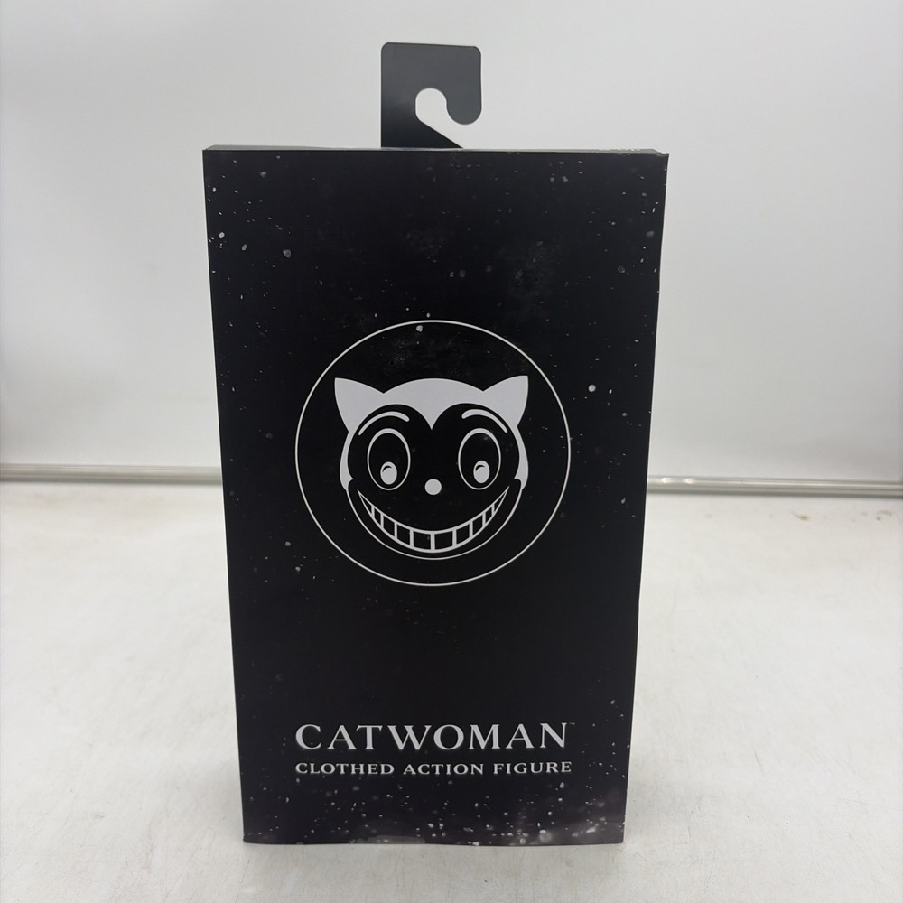 NECA Batman Returns Catwoman Clothed Figure 8″ Michelle Pfeiffer New