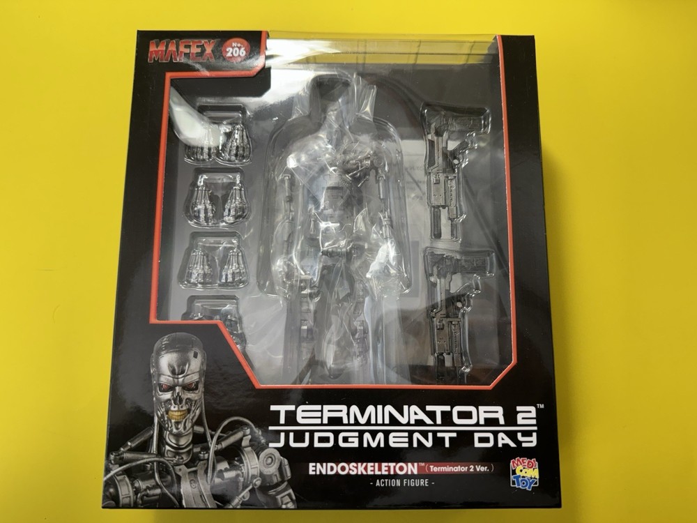 Terminator 2: Judgement Day MAFEX No.206 Endoskeleton (T2 Ver.) Action Figure