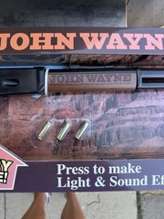 John Wayne NewRay Toy Lever Action Rifle Light Sound Effects SS-66226 New In Box