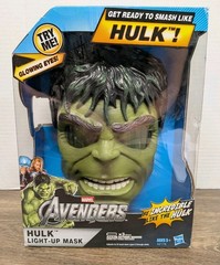 Hasbro Marvel Avengers Hulk Light Up Mask Green Glowing Eyes Toy 2012 – NEW