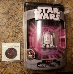 R2-KT Exclusive Figure And Challenge Coin