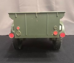 VINTAGE 1964 ORIGINAL GI JOE JEEP 7000 w/TRAILER/SEARCH LIGHT/RECOILESS CANNON