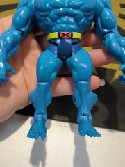 ToyBiz X-Men Battle Ravaged Wolverine 1994 & Mutant Flipping Power Beast 1995