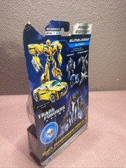 Transformers Prime First Edition Deluxe Class Autobot Bumblebee New