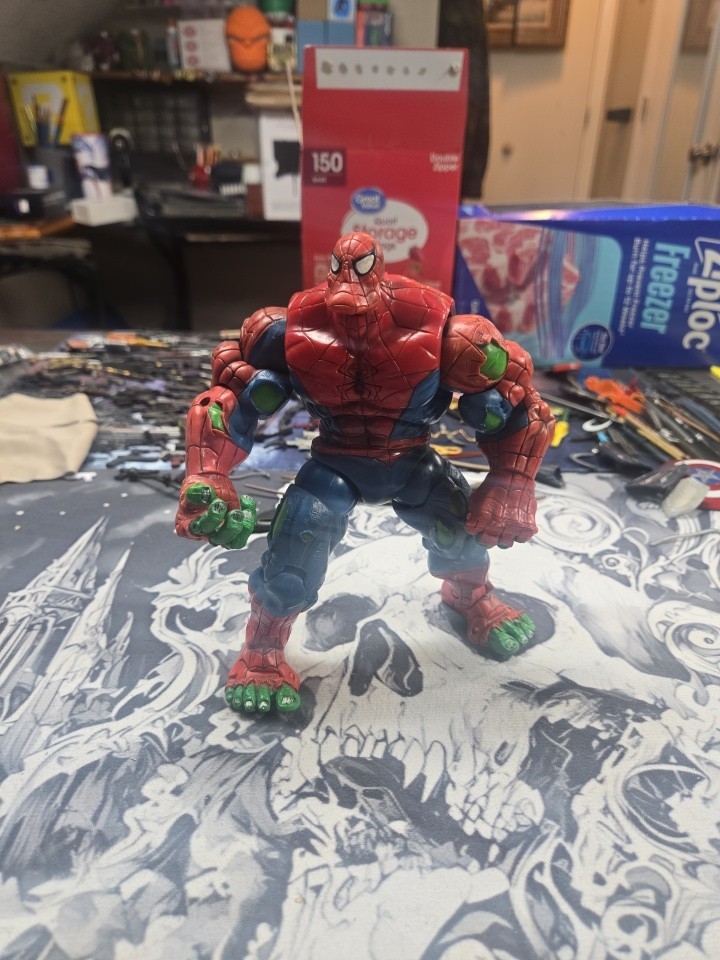 Toy Biz Marvel Spider-Man & Hulk Action Figure 2006 Red Blue Green