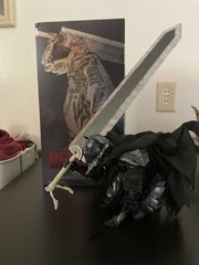 Threezero Berserk Berserker Armor Guts 1/6 Action Figure