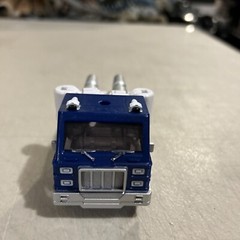 Transformers Autobot Pipes Deluxe Class Kingdom War Cybertron – Complete
