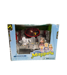Palisades Jim Henson’s the Muppet Show Pigs In Space Playset