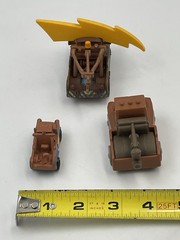 Disney Pixar World of Cars Tow Mater W/ Lightning Bolt Truck Die Cast +2 Cars A3