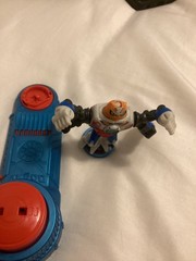 akedo warriors mega cat boom. Including controller