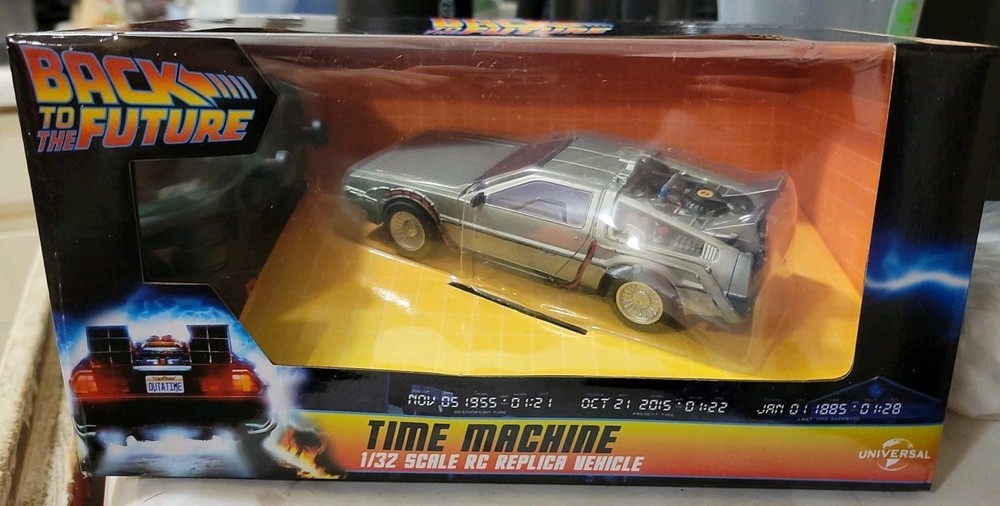 NECA Back To The Future 1:32 Scale Delorean Time Machine Remote Control RC Car