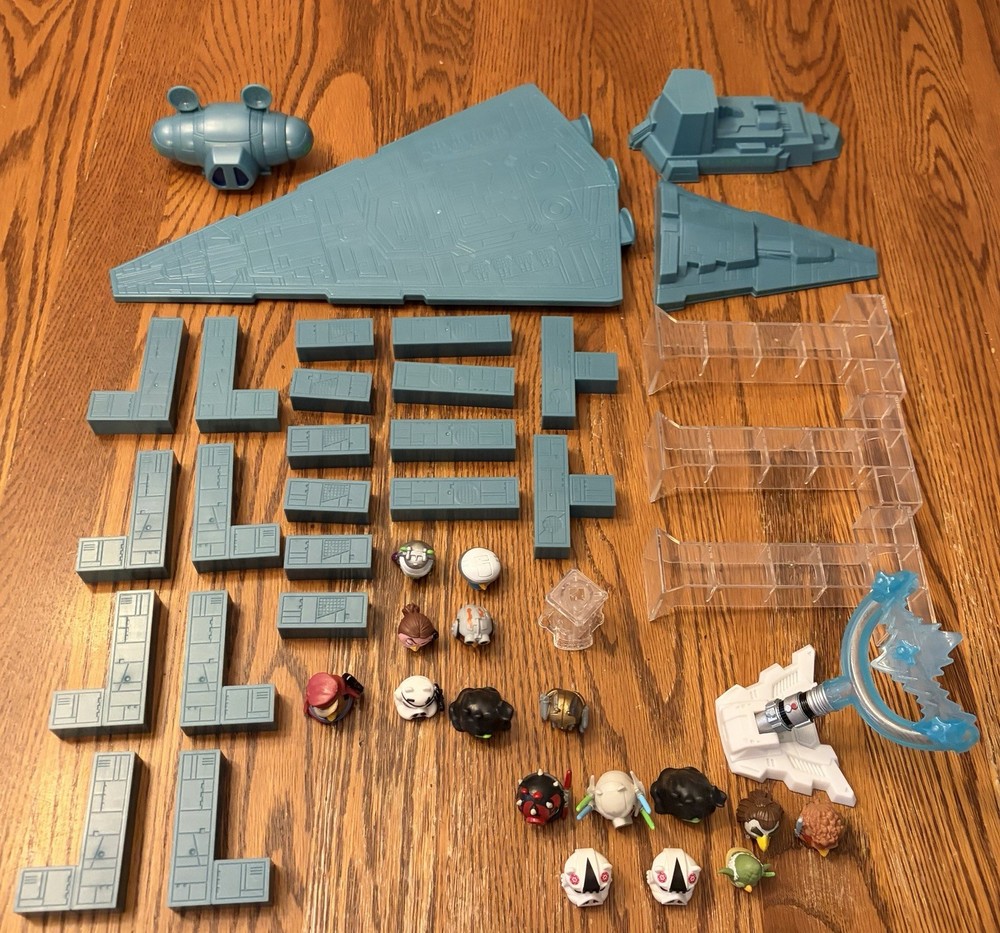 Angry Birds Star Wars Telepods Star Destroyer Set 2012 plus 8 Extra figures READ