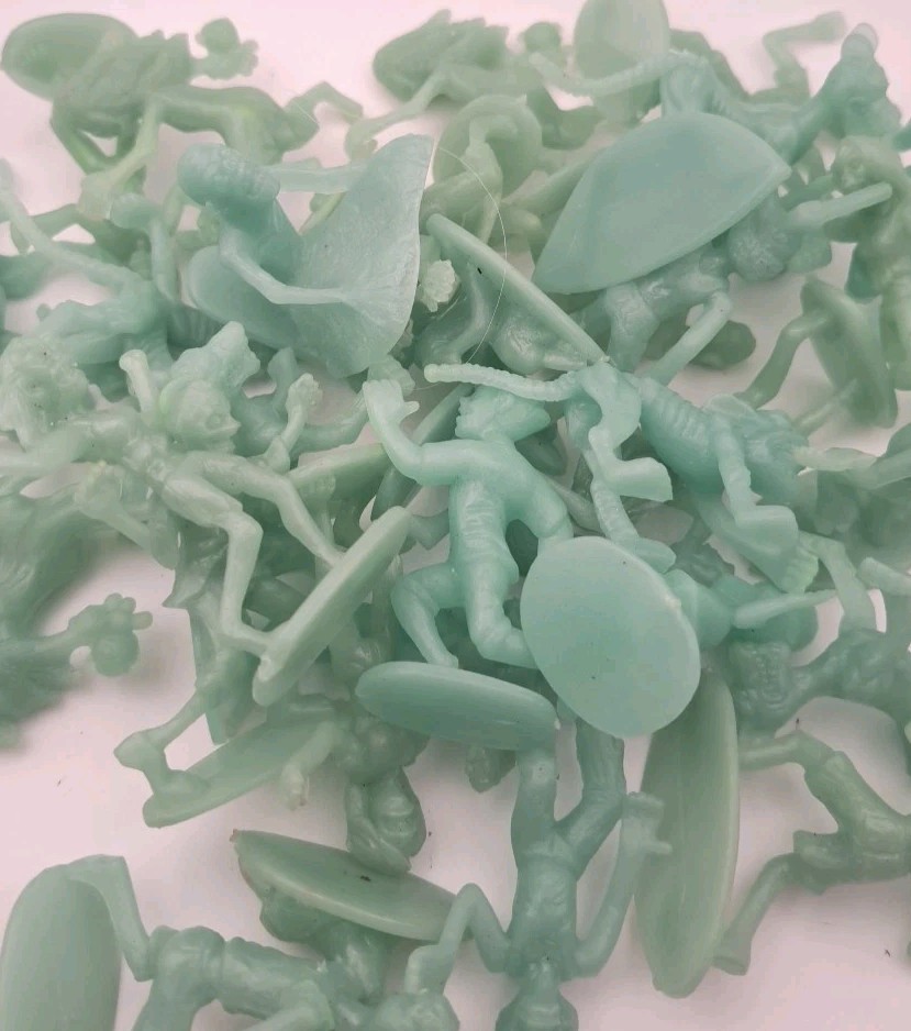 Glow-in-the-Dark Zombie Action Figures Toys SCS Direct, Lot of 11.6 oz