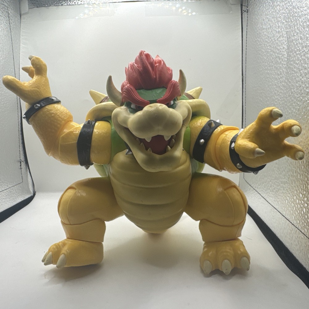 Nintendo Bowser Yellow Green Red Super Mario Bros. Action Figure
