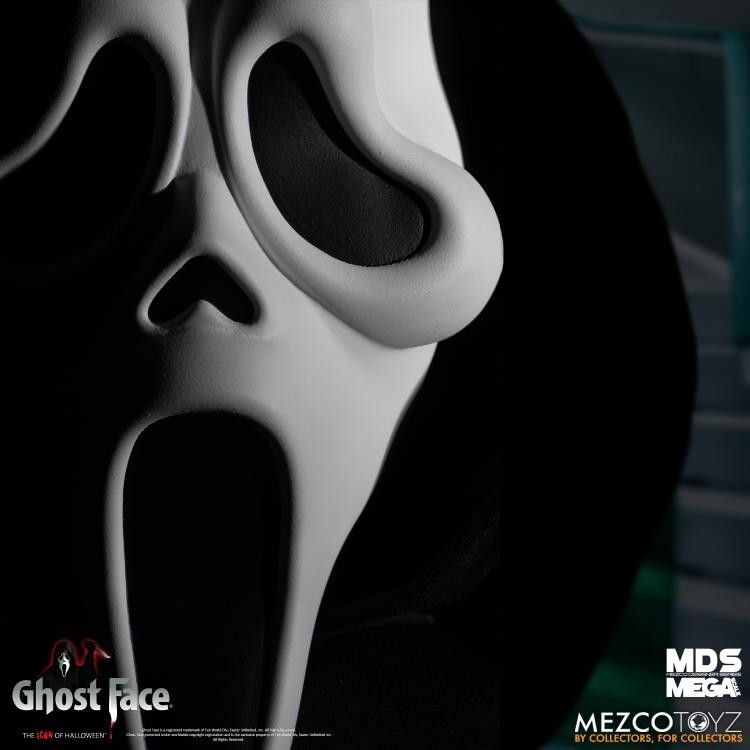 Mezco Designer Series (MDS) Mega Scale Ghost Face Ghostface