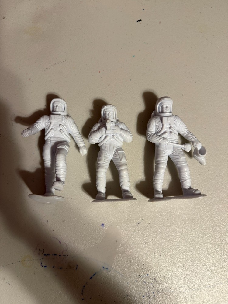 Marx Lot of 3 White 6″ Space Astronaut Figures
