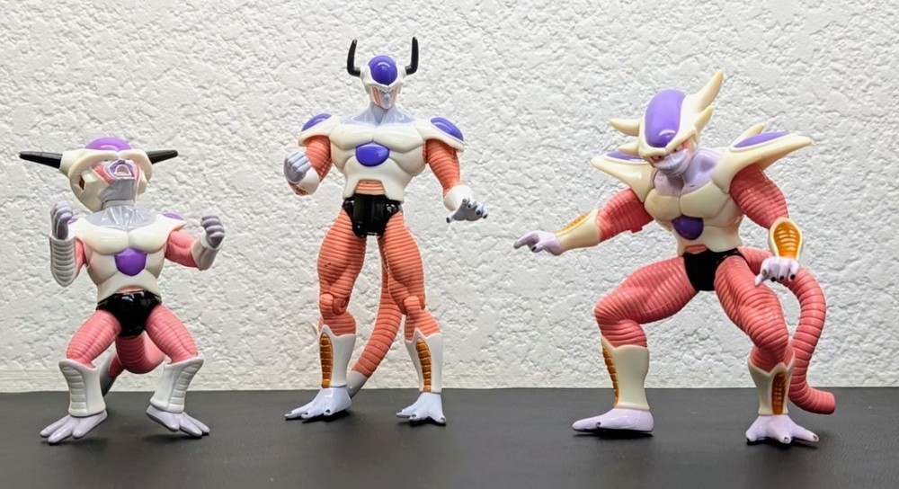 Dragon Ball Z Irwin Frieza Action Figure lot of 3