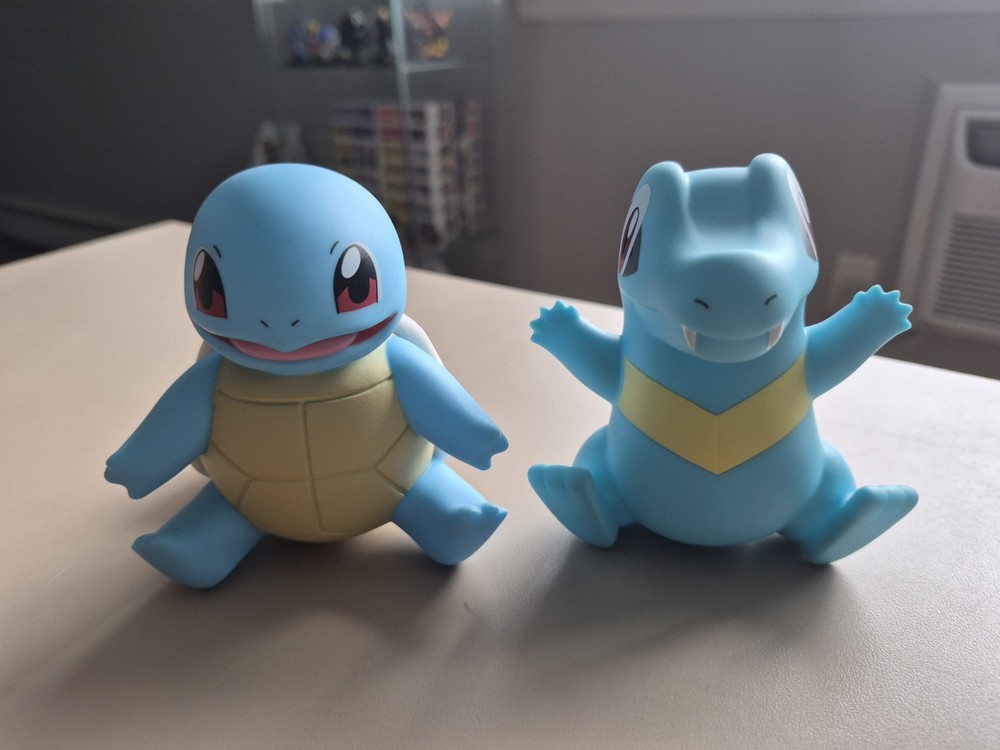 Jazwares Pokemon Select Series 2 Squirtle & Totodile Vinyl Figure Pre-Owned
