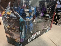 Transformers War for Cybertron Earthrise Skywarp and Thundercracker NEW SEALED