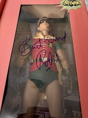 NECA 1966 BATMAN ADAM WEST & ROBIN BURT WARD 1:4 SCALE ACTION FIGURES SIGNED NIB