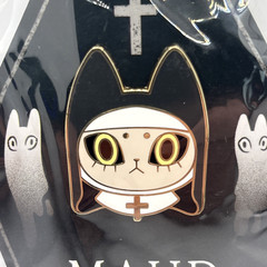 Unbox Bad Meaw Maud Mueanfun 4 in. Vinyl Sofubi Figure w/Enamel Pin Badmeaw Toy