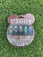 NEW, Roblox PIGGY 3.5″ Action Figure DINOPIGGY Exclusive DLC Code SERIES 1
