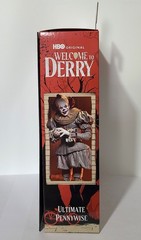 NECA – Welcome To Derry – Ultimate Pennywise – NIB