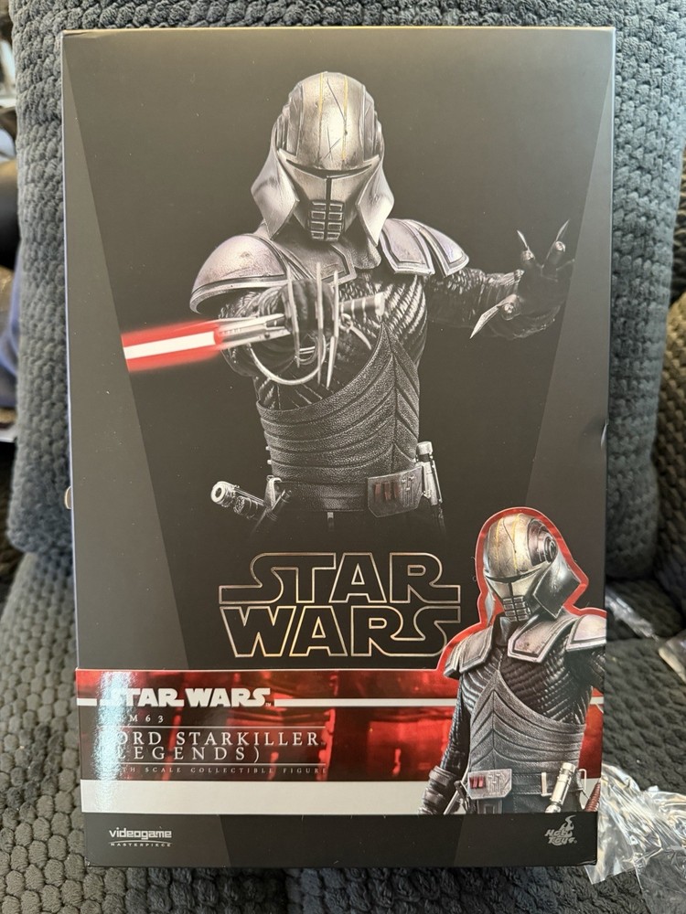 Hot Toys Star Wars Lord Starkiller VGM63 1:6 Scale Figure