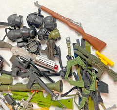 Action Figure HUGE Lot Vtg Weapons, Parts, Accessories 100+ pcs GI Joe + Other