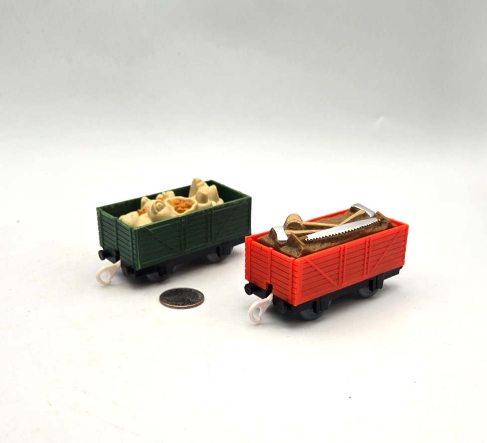 Hit Toy Trackmaster Thomas & Friends Tank Train – Red + Green Car Lot x2 w Cargo